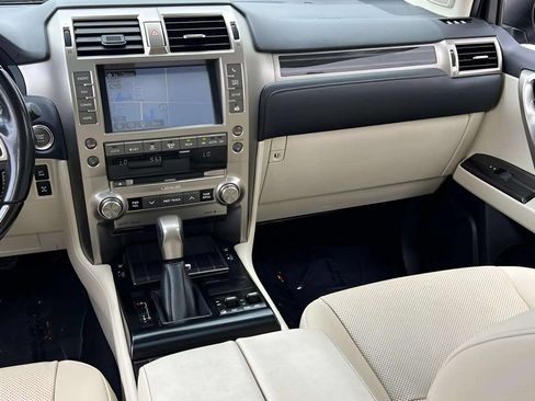 Used 2021 Lexus GX 460 Premium AWD/4WD image 24