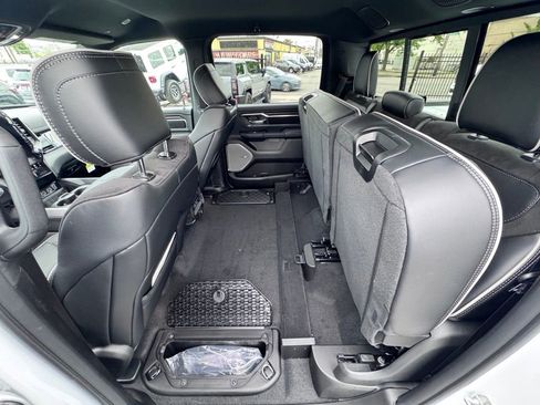 New 2026 RAM 1500 Laramie AWD/4WD image 16