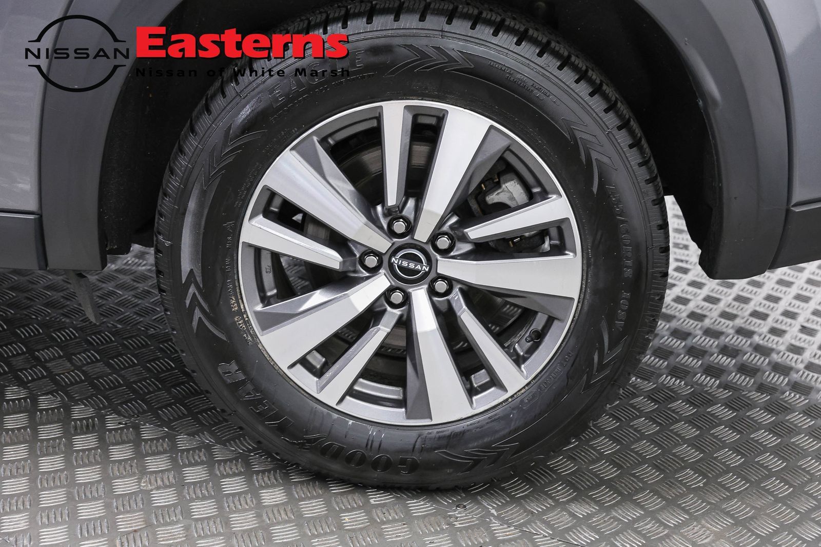 Used 2022 Nissan Pathfinder SL AWD/4WD image 34