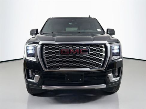 Used 2024 GMC Yukon XL Denali w/ Advanced Technology Package AWD/4WD image 2