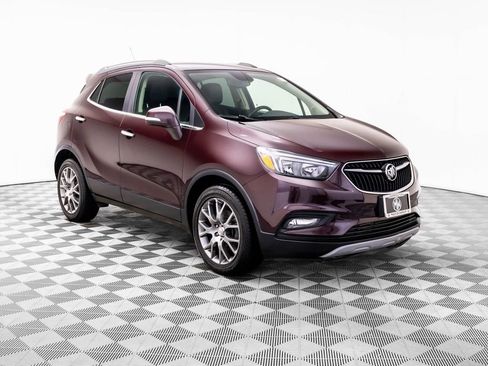 Used 2018 Buick Encore Sport Touring FWD image 9
