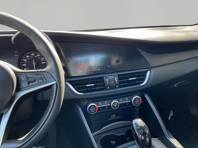 Used 2019 Alfa Romeo Giulia Ti AWD/4WD image 11