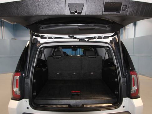 Used 2019 GMC Yukon XL Denali w/ Denali Ultimate Package image 48