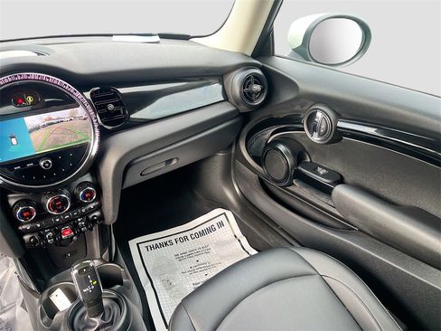 Used 2023 MINI Cooper 2-Door Hardtop image 23