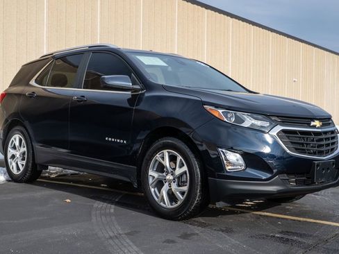 Used 2021 Chevrolet Equinox LT image 2
