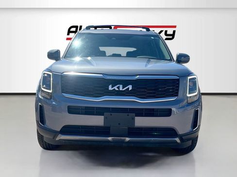 Used 2022 Kia Telluride EX image 2