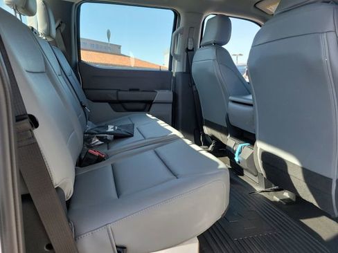 New 2026 Ford F250 XL w/ XL Chrome Package RWD image 18