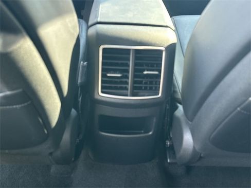 Certified 2025 Kia Sportage SX image 20