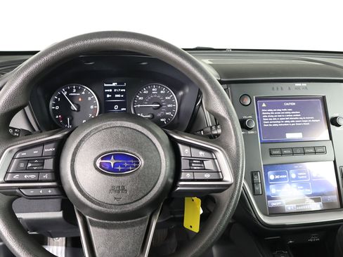 Used 2025 Subaru Outback image 16