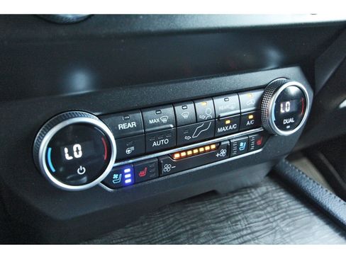 Used 2021 Ford Expedition Limited RWD image 25