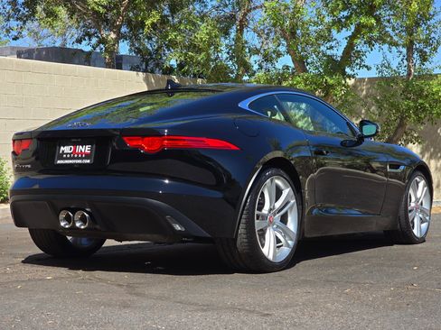 Used 2016 Jaguar F-TYPE Coupe image 10