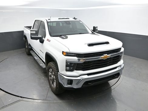 Used 2024 Chevrolet Silverado 2500 LT image 22