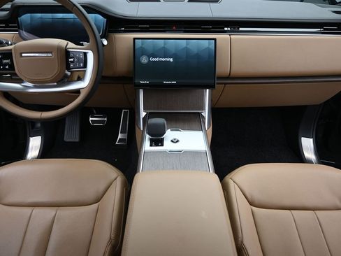 Used 2025 Land Rover Range Rover Long Wheelbase SE AWD/4WD image 26