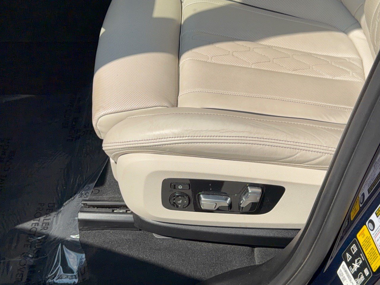 Used 2022 BMW X5 M50i w/ Premium Package AWD/4WD image 16
