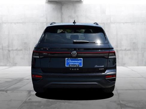 New 2026 Volkswagen Taos SE AWD/4WD image 6