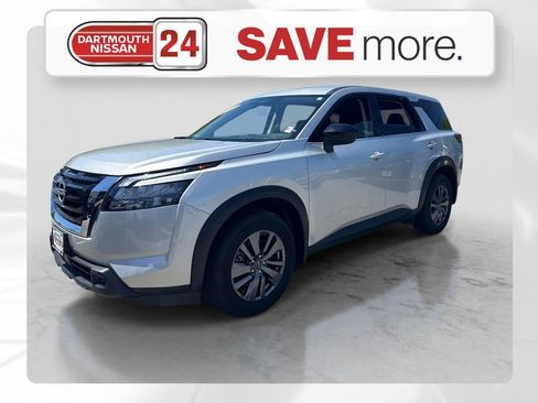 Used 2025 Nissan Pathfinder S AWD/4WD image 1