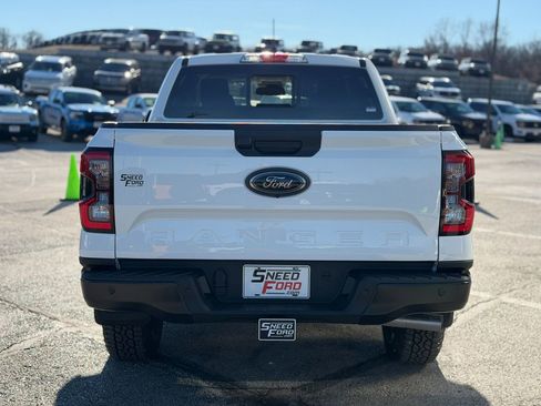 New 2025 Ford Ranger Lariat w/ Black Appearance Package AWD/4WD image 6