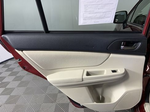 Used 2013 Subaru Crosstrek 2.0i Premium image 21