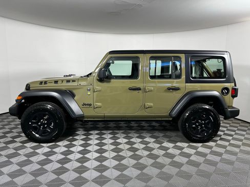 Used 2025 Jeep Wrangler Sport image 8