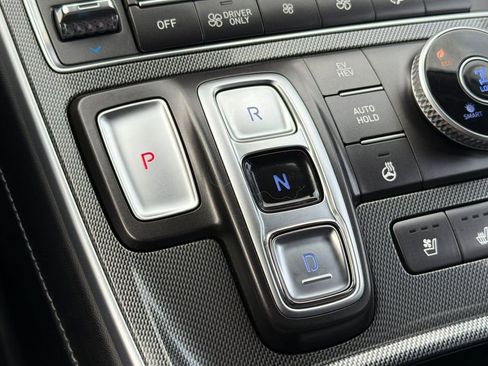 Certified 2023 Hyundai Santa Fe Limited image 19