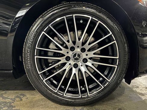 Used 2025 Mercedes-Benz C 300 4MATIC Sedan image 9