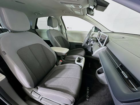 Used 2024 Hyundai Ioniq 5 SE RWD image 30