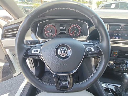 Used 2021 Volkswagen Jetta R-Line w/ R-Line Cold Weather Package FWD image 22