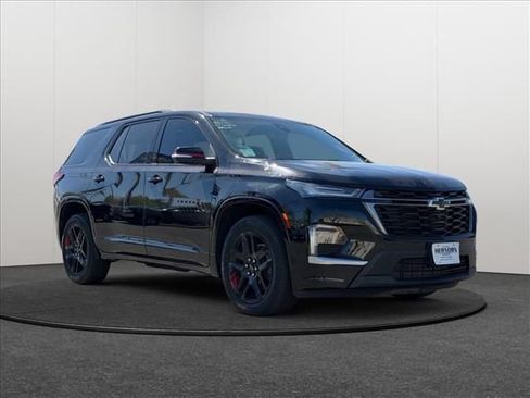 Used 2024 Chevrolet Traverse Premier w/ Redline Edition FWD image 6