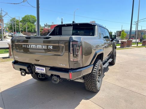 New 2025 GMC Hummer EV 2X w/ Extreme Off-Road Package image 7