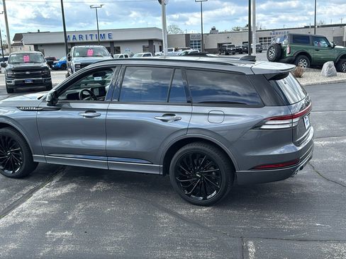 Used 2025 Lincoln Aviator Reserve w/ Jet Appearance Package AWD/4WD image 7