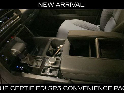 Used 2025 Toyota Tundra SR5 w/ SR5 Convenience Package AWD/4WD image 38