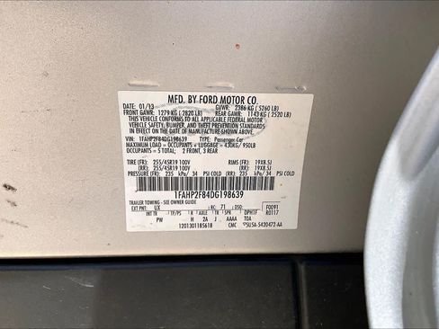 Used 2013 Ford Taurus Limited FWD image 31