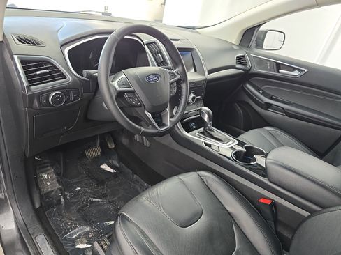 Used 2018 Ford Edge Titanium w/ Equipment Group 301A image 16