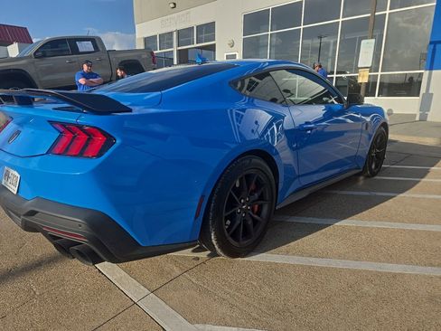 Used 2025 Ford Mustang Dark Horse image 5