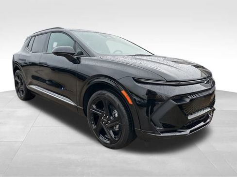 New 2026 Chevrolet Equinox EV RS image 7