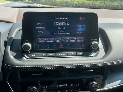 Used 2023 Nissan Rogue SV FWD image 23