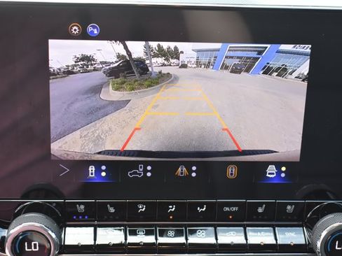 New 2026 Chevrolet Colorado Z71 w/ Technology Package AWD/4WD image 24