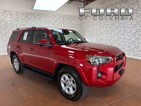 Used 2022 Toyota 4Runner SR5 Premium w/ Moonroof Package RWD image 1