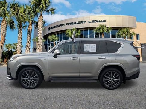 Used 2022 Lexus LX 600 F Sport w/ Accessory Package (Z1) AWD/4WD image 7