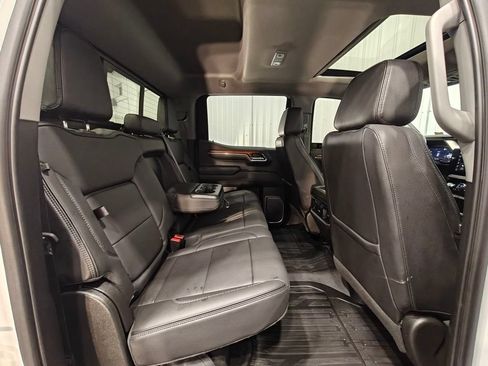 Used 2023 GMC Sierra 1500 Denali w/ Technology Package AWD/4WD image 39