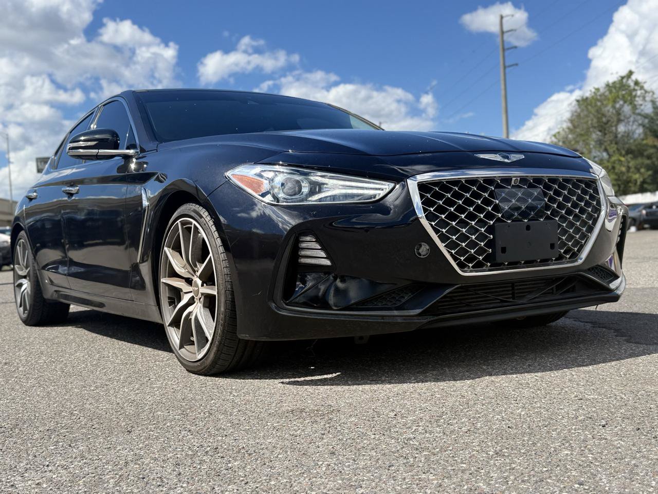 Used 2019 Genesis G70 2.0T Advanced w/ Dynamic Package RWD image 3