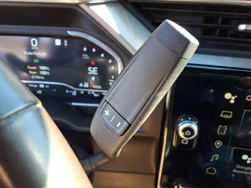 Used 2024 GMC Sierra 2500 Denali w/ Denali Reserve Package image 21