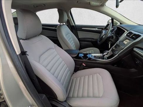 Used 2015 Ford Fusion S image 22