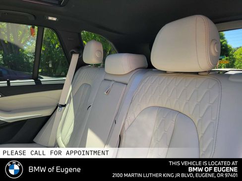 Used 2024 BMW X5 xDrive40i w/ M Sport Package AWD/4WD image 21