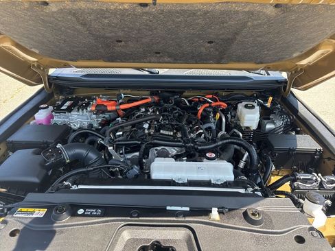 Used 2024 Toyota Land Cruiser image 36