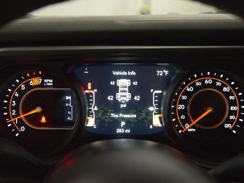Used 2024 Jeep Wrangler Unlimited Sport AWD/4WD image 49