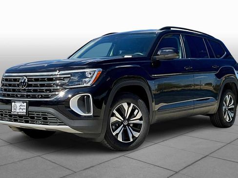 New 2026 Volkswagen Atlas SE image 1