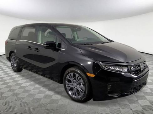 New 2026 Honda Odyssey Touring image 8
