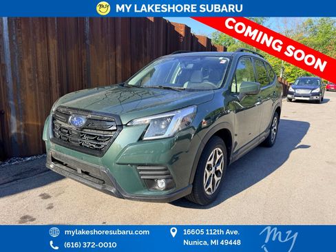 Used 2024 Subaru Forester Premium AWD/4WD image 3