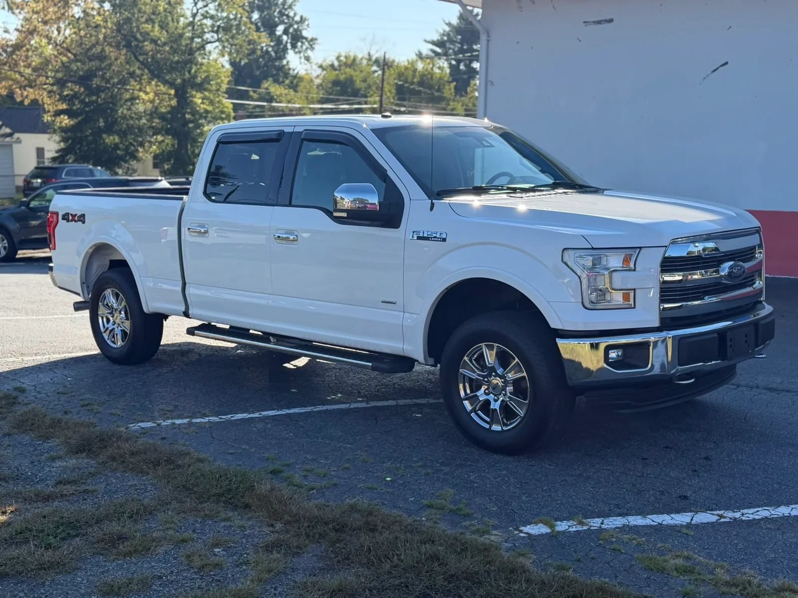 Used 2016 Ford F150 Lariat w/ Equipment Group 502A Luxury AWD/4WD image 3